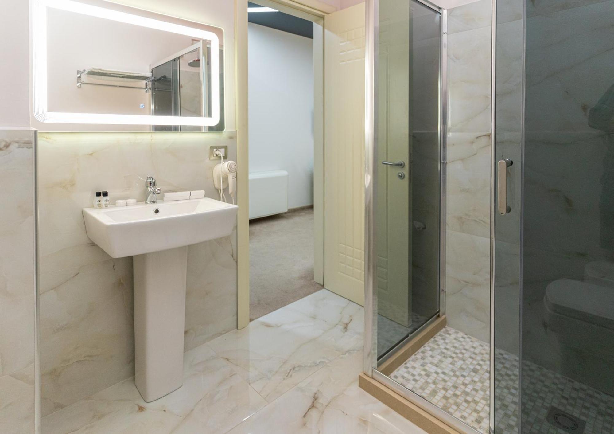 Alko Hotel Shkodër Eksteriør billede