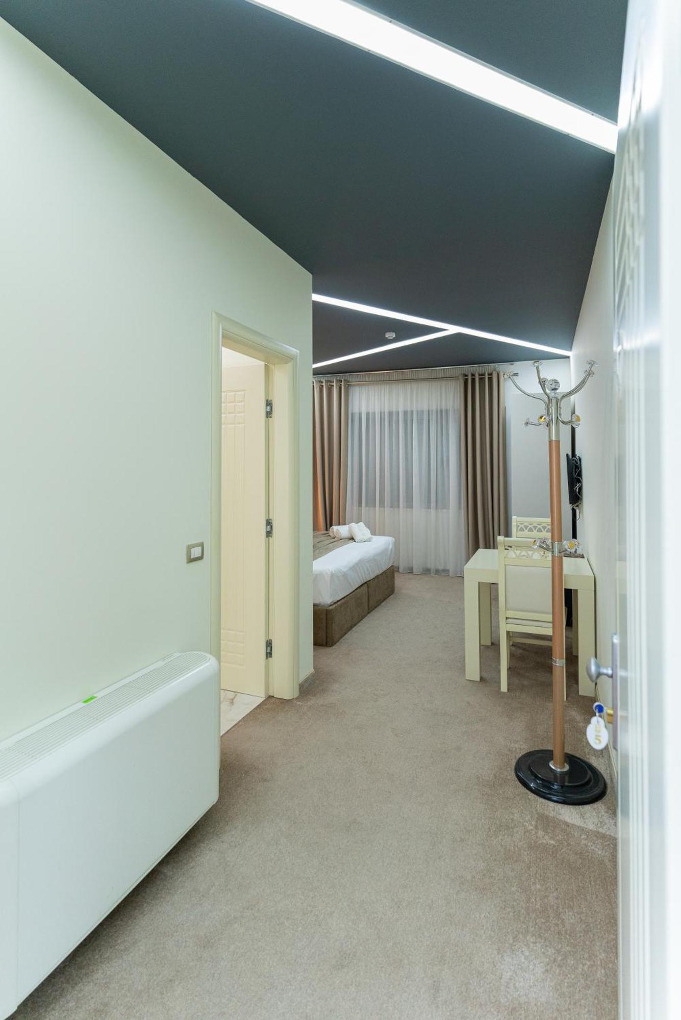 Alko Hotel Shkodër Eksteriør billede