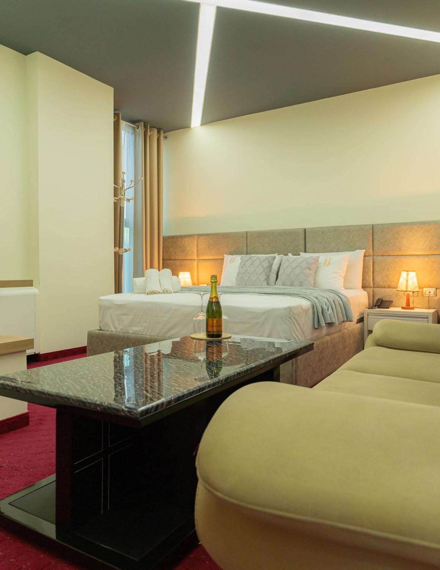 Alko Hotel Shkodër Eksteriør billede